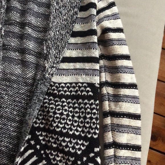 Cardigan - Picture 3 of 3